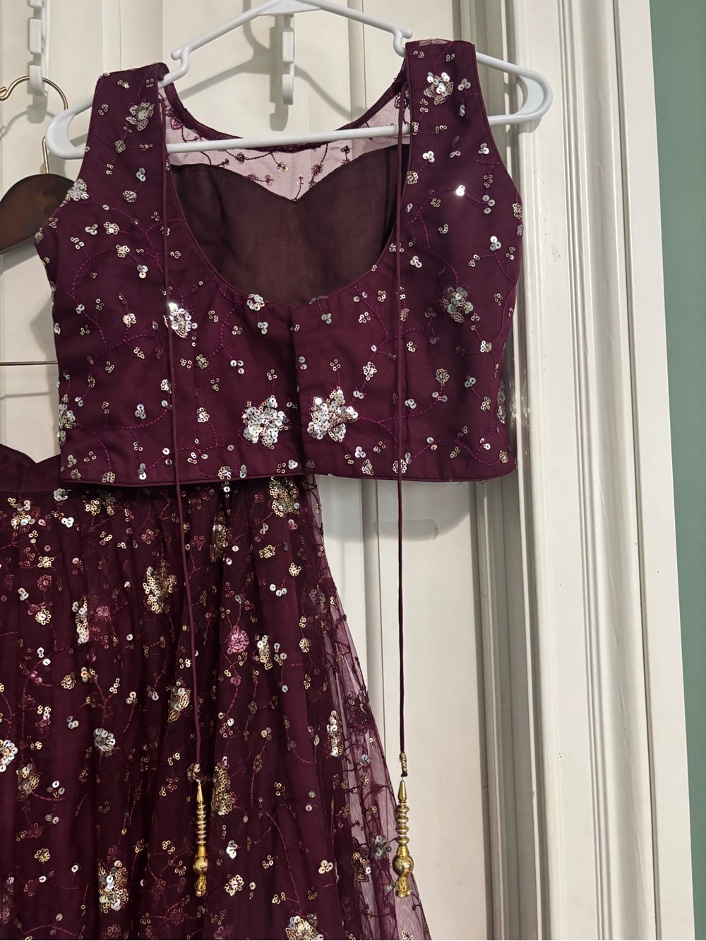 Women’s beautiful Burgundy Floral Embellished Lehenga Set Medium - Picture 15 of 16
